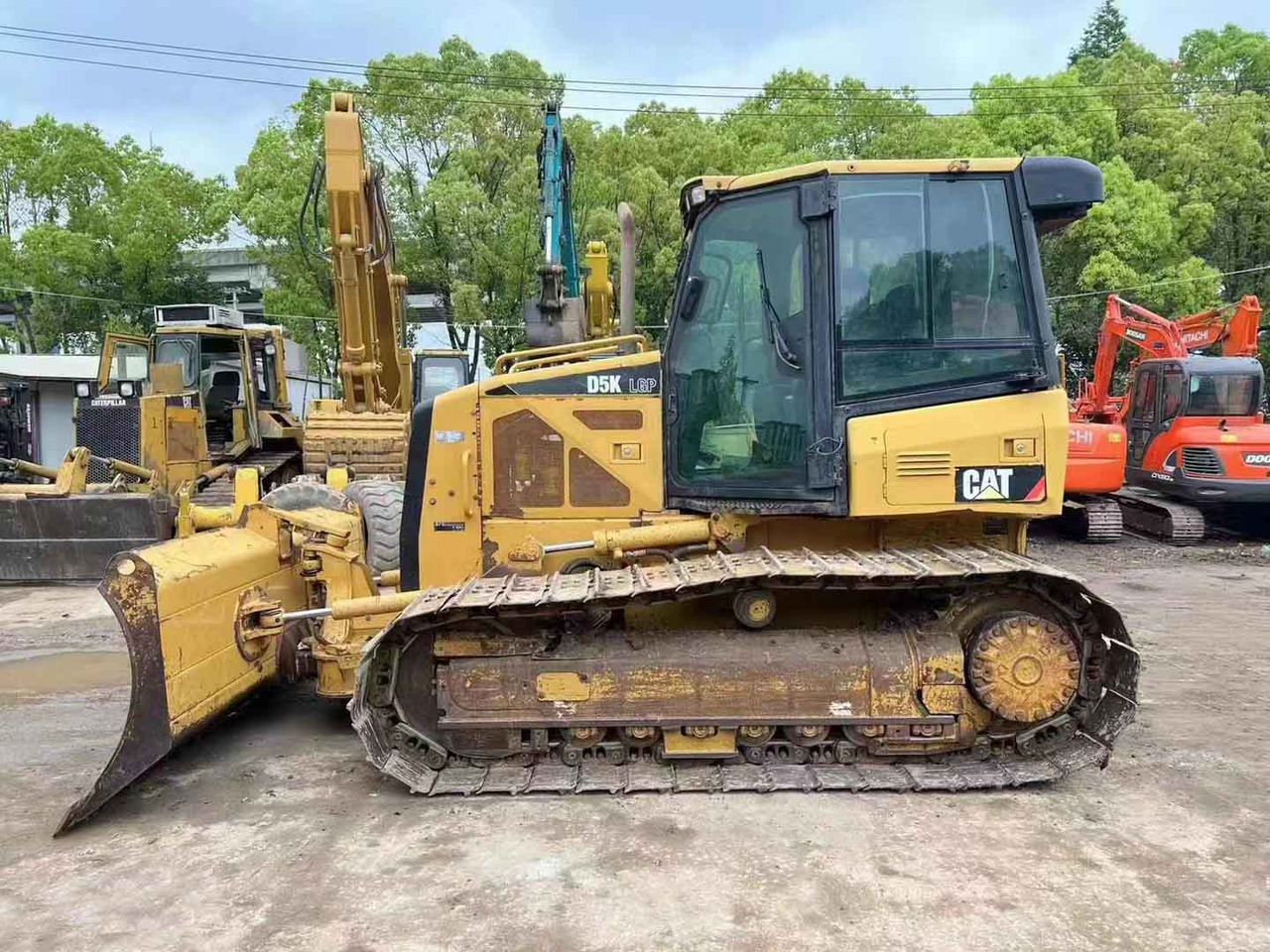Caterpillar Bulldozer Used Condition CAT D5K LGP Original Color - Булдожер: слика 1 Caterpillar Bulldozer Used Condition CAT D5K LGP Original Color - Булдожер: слика 1