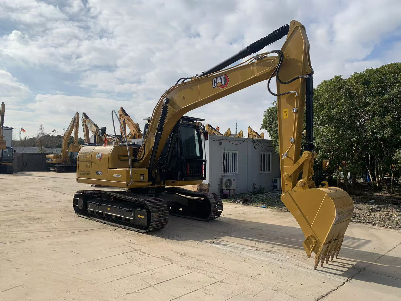 Caterpillar Excavator Good Price Secondhand Machine CAT 312D, 315D - Багер гасеничар: слика 4 Caterpillar Excavator Good Price Secondhand Machine CAT 312D, 315D - Багер гасеничар: слика 4