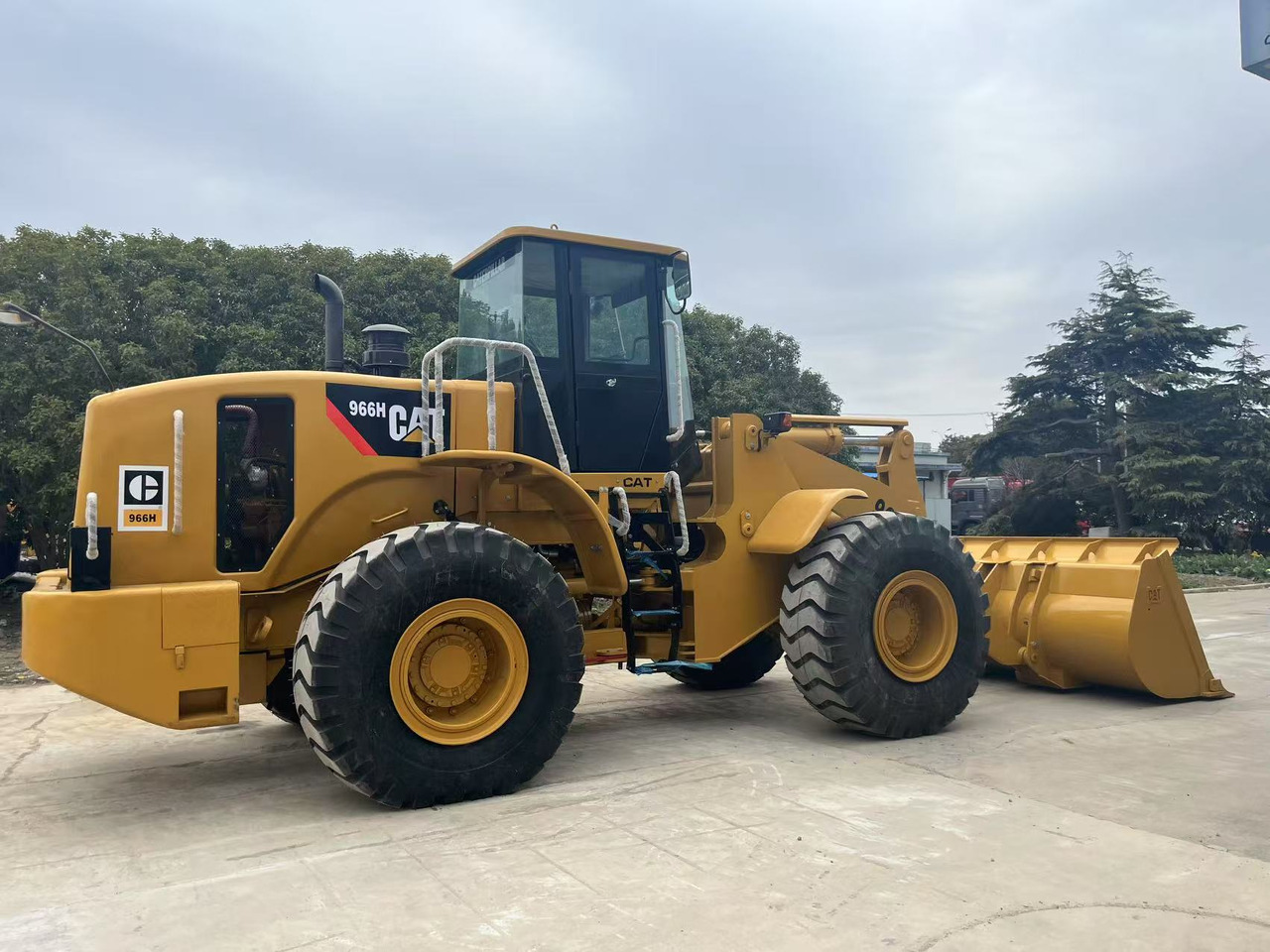 Caterpillar Secondhand Payloader CAT 966H, 950H - Натоварувач на тркала: слика 1 Caterpillar Secondhand Payloader CAT 966H, 950H - Натоварувач на тркала: слика 1