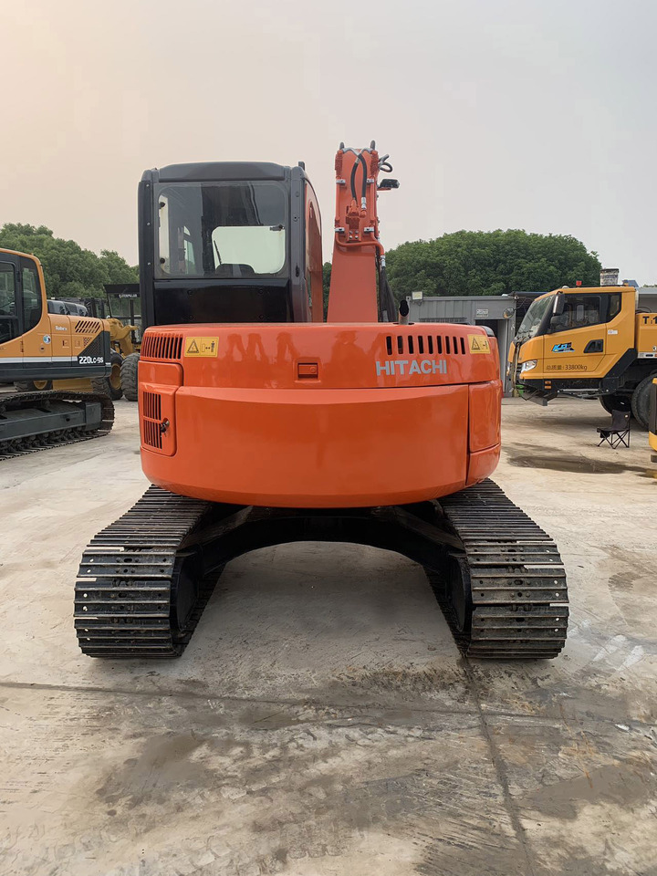 Hitachi Tracked Excavator ZX75 with Blade Dozer - Багер гасеничар: слика 4 Hitachi Tracked Excavator ZX75 with Blade Dozer - Багер гасеничар: слика 4