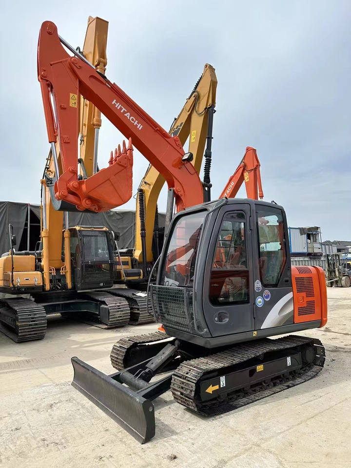 Hitachi ZX60 Mini Excavator Cheap Machine - Багер гасеничар: слика 3 Hitachi ZX60 Mini Excavator Cheap Machine - Багер гасеничар: слика 3