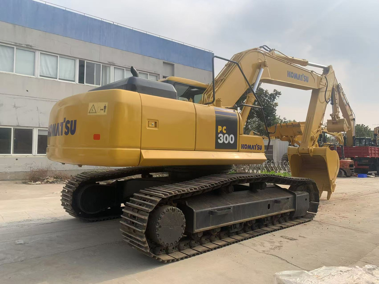 KOMATSU construction excavator Komatsu PC300, PC360 for sale - Багер гасеничар: слика 2 KOMATSU construction excavator Komatsu PC300, PC360 for sale - Багер гасеничар: слика 2