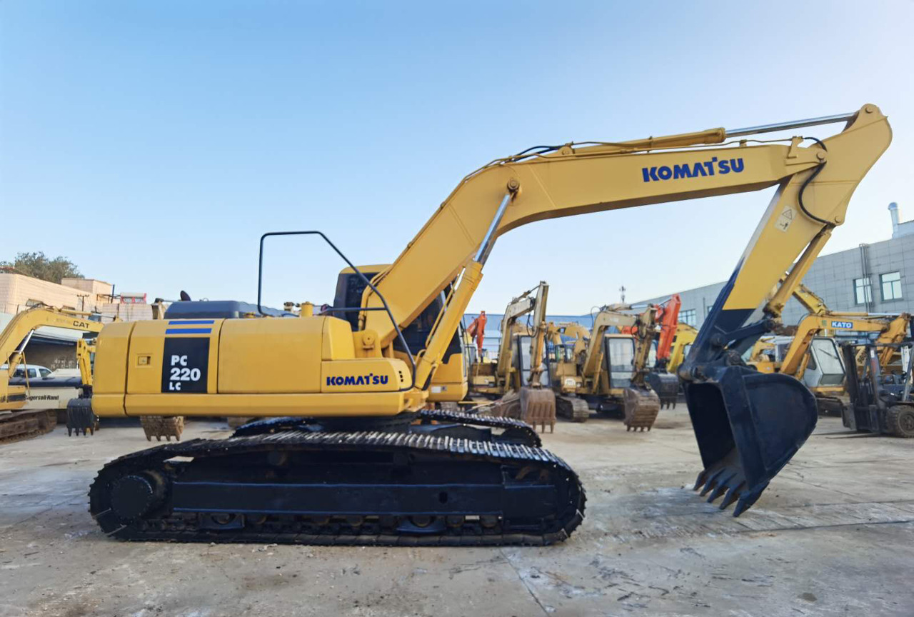 Komatsu PC220-7, PC220-6 Excavator Mechanical Engine - Багер гасеничар: слика 1 Komatsu PC220-7, PC220-6 Excavator Mechanical Engine - Багер гасеничар: слика 1