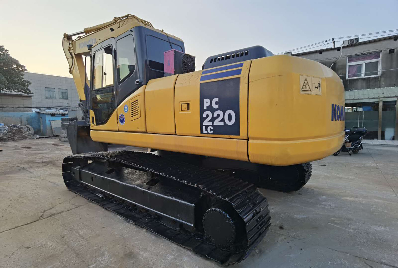 Komatsu PC220-7, PC220-6 Excavator Mechanical Engine - Багер гасеничар: слика 3 Komatsu PC220-7, PC220-6 Excavator Mechanical Engine - Багер гасеничар: слика 3