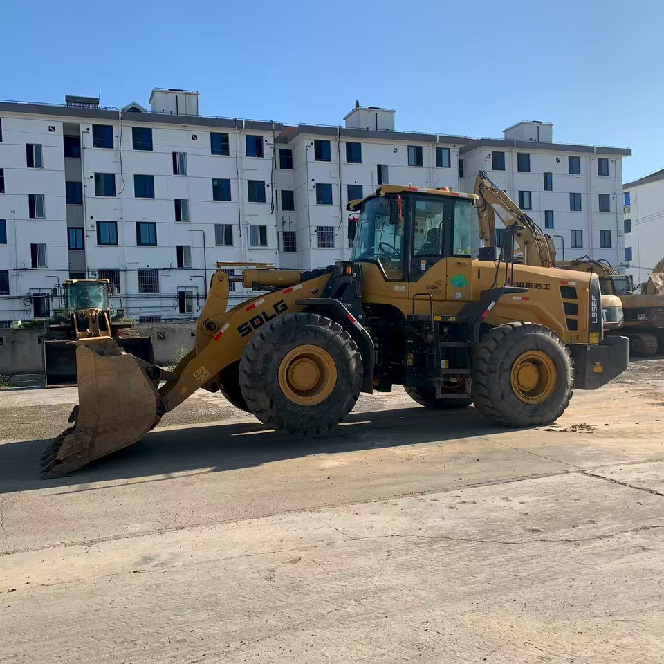 LIUGONG Used Wheel Loader LIUGONG 956F For Sale - China Brand LIUGONG - Натоварувач на тркала: слика 1 LIUGONG Used Wheel Loader LIUGONG 956F For Sale - China Brand LIUGONG - Натоварувач на тркала: слика 1