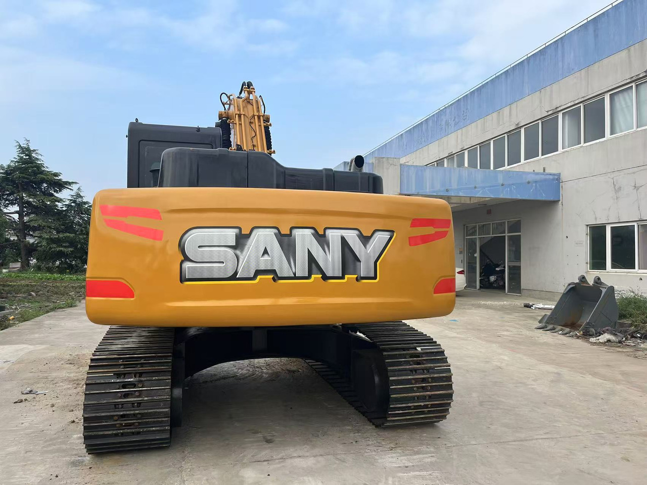 Sany SY215C Used Excavator Mitsubishi Engine - Багер гасеничар: слика 4 Sany SY215C Used Excavator Mitsubishi Engine - Багер гасеничар: слика 4