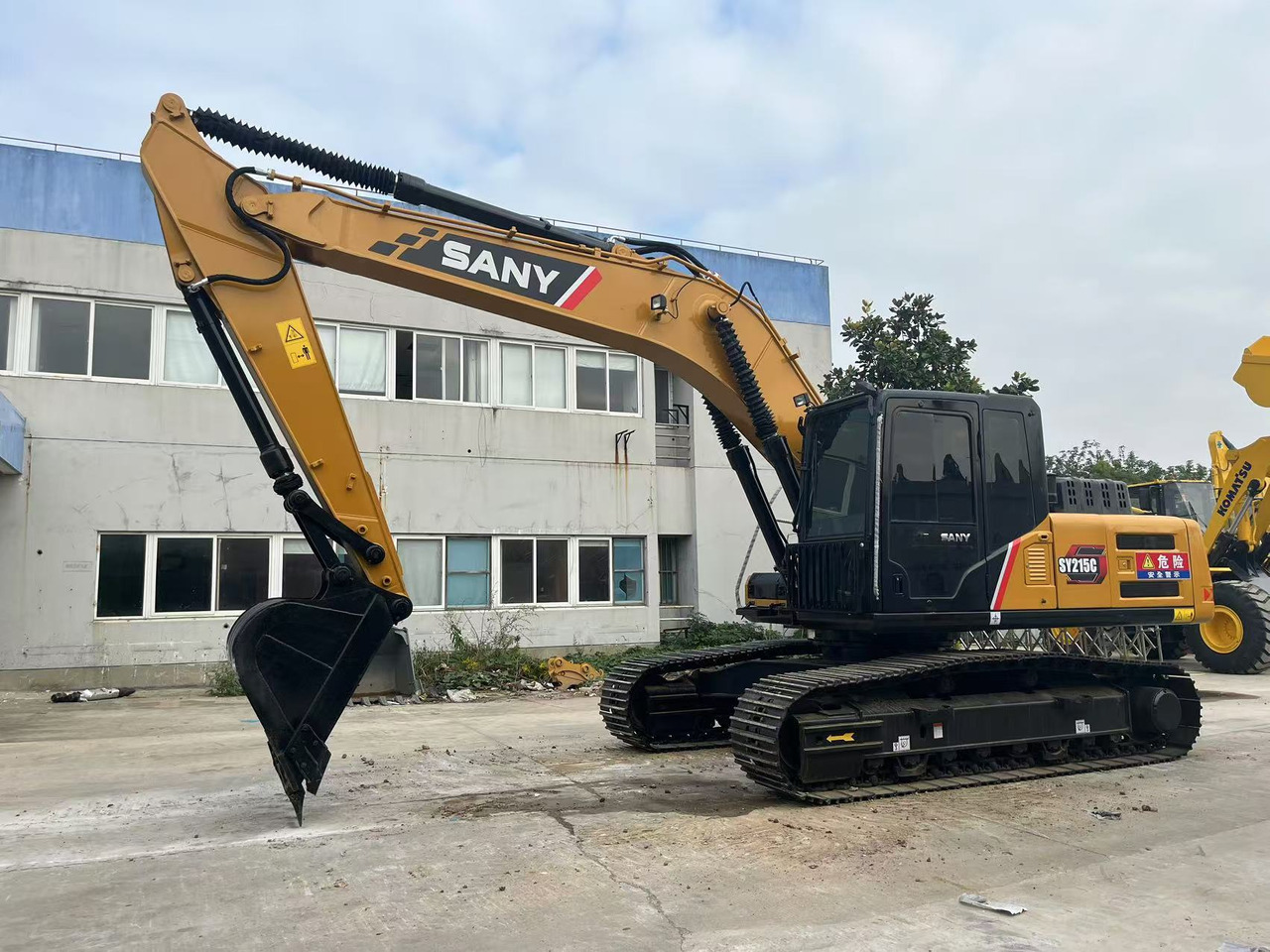 Sany SY215C Used Excavator Mitsubishi Engine - Багер гасеничар: слика 5 Sany SY215C Used Excavator Mitsubishi Engine - Багер гасеничар: слика 5