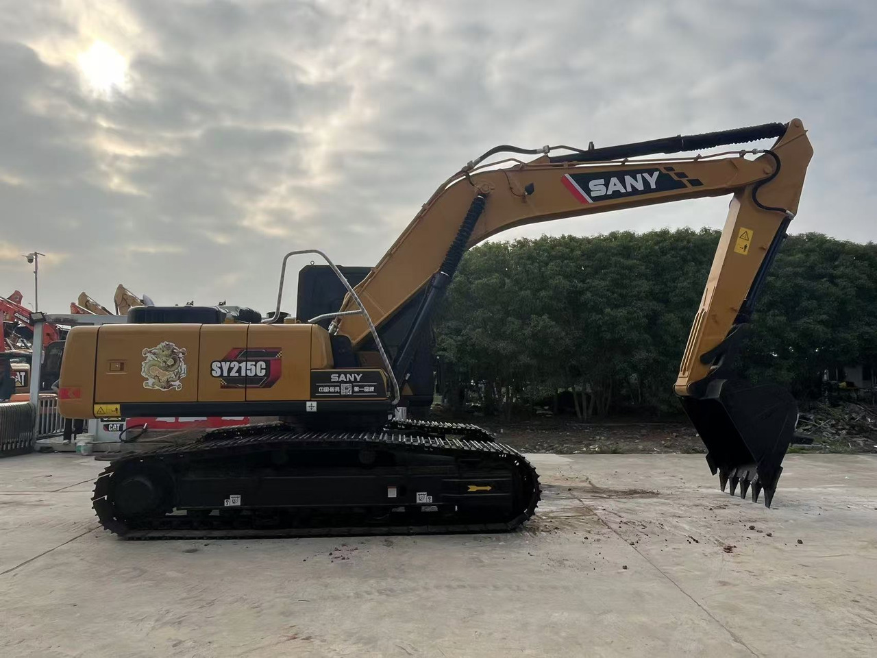 Sany SY215C Used Excavator Mitsubishi Engine - Багер гасеничар: слика 1 Sany SY215C Used Excavator Mitsubishi Engine - Багер гасеничар: слика 1