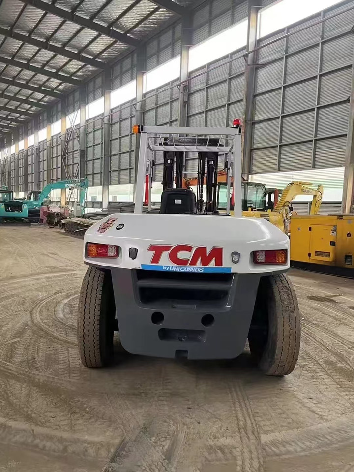 TCM 10 ton Diesel Forklift FD100 with Fork Positioner - Дизел вилушкар: слика 4 TCM 10 ton Diesel Forklift FD100 with Fork Positioner - Дизел вилушкар: слика 4