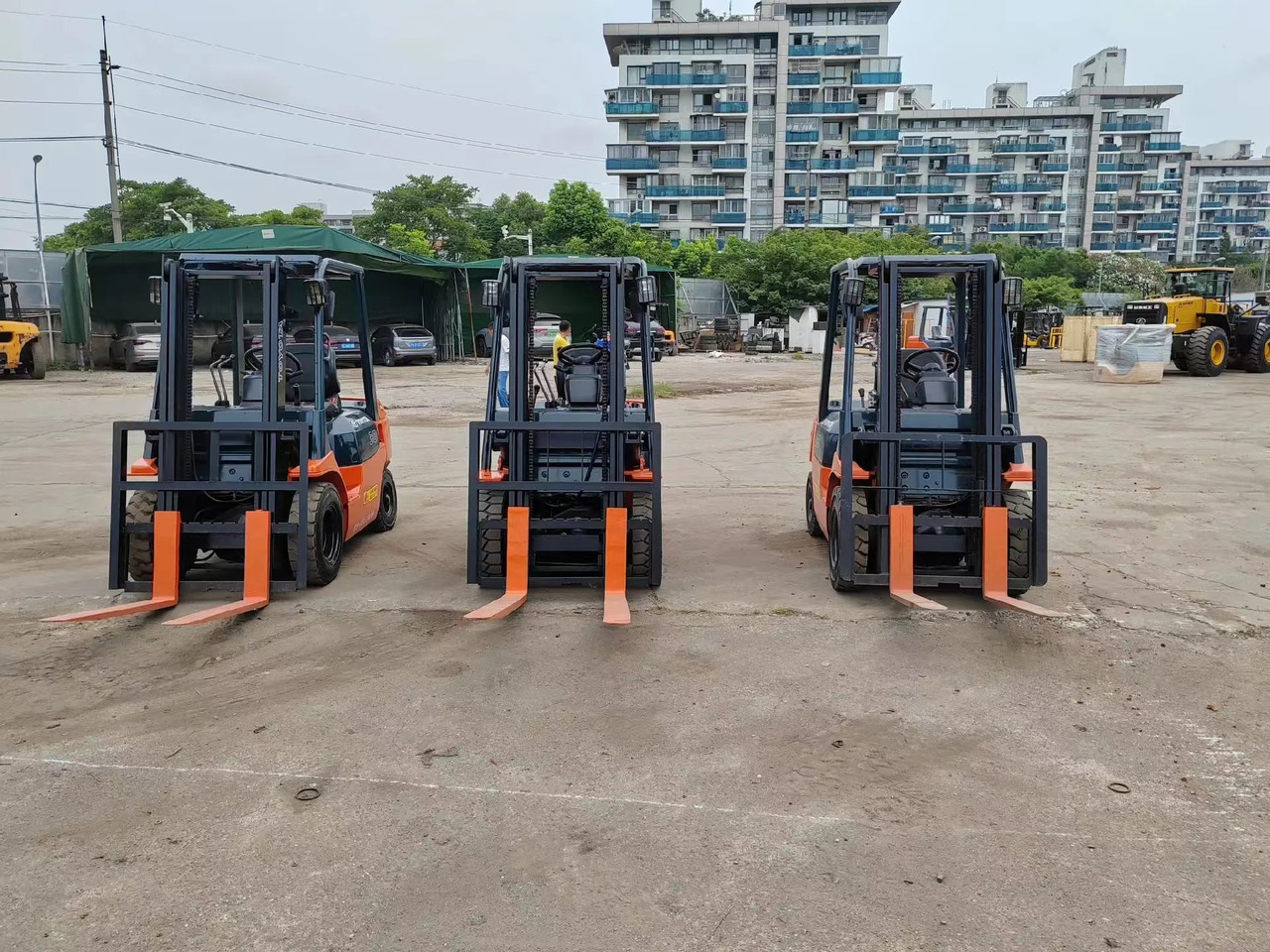 Toyota 3 ton Forklift FD30 with Free Lift, Side Shifter, Clamp - Дизел вилушкар: слика 4 Toyota 3 ton Forklift FD30 with Free Lift, Side Shifter, Clamp - Дизел вилушкар: слика 4