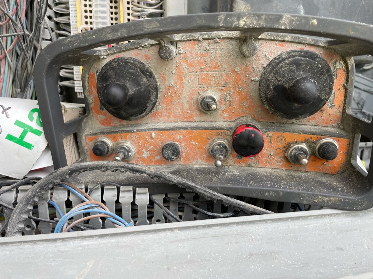 SANDVIK CM 1208 - Мобилна дробилка: слика 5 SANDVIK CM 1208 - Мобилна дробилка: слика 5