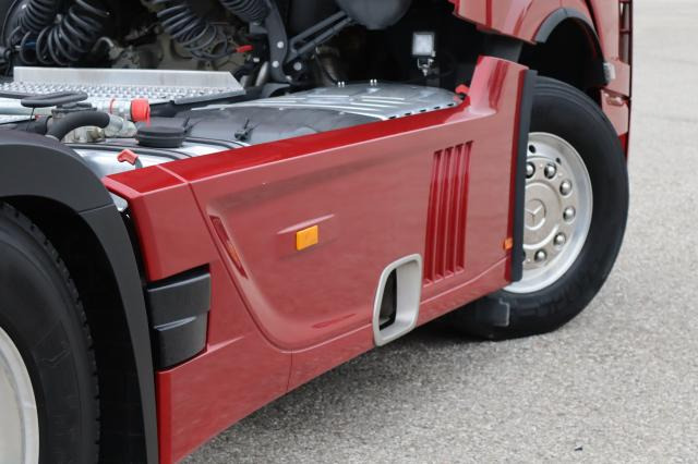 Mercedes-Benz Actros 1851 LS - Камион влекач: слика 5 Mercedes-Benz Actros 1851 LS - Камион влекач: слика 5