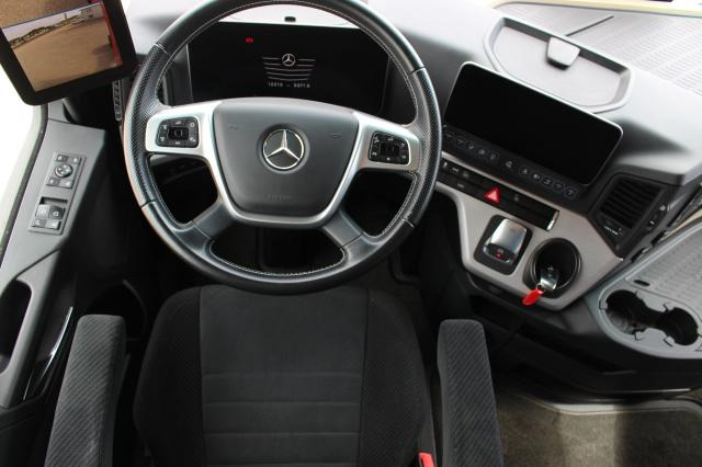 Камион влекач Mercedes-Benz Actros 1863LS NEUZUSTAND: слика 7 Камион влекач Mercedes-Benz Actros 1863LS NEUZUSTAND: слика 7