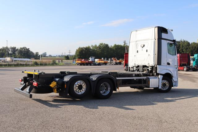 Mercedes-Benz Actros 2563LL LENKACHSE - Транспортер на контејнер/ Камион со променливо тело: слика 3 Mercedes-Benz Actros 2563LL LENKACHSE - Транспортер на контејнер/ Камион со променливо тело: слика 3