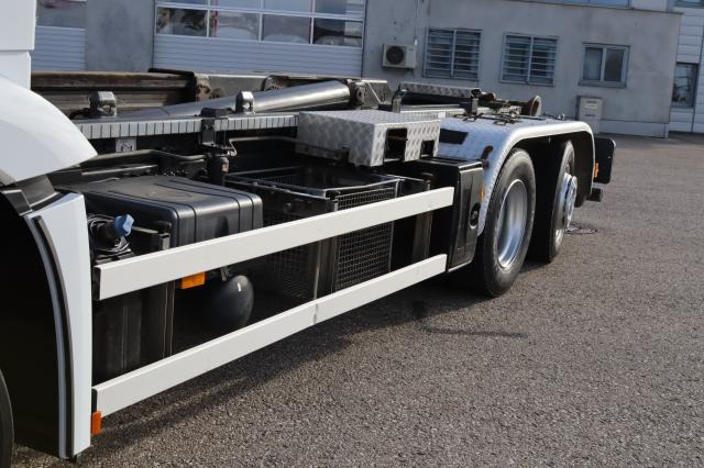 Mercedes-Benz Antos 2551 ENA - Камион со кука за подигање: слика 4 Mercedes-Benz Antos 2551 ENA - Камион со кука за подигање: слика 4