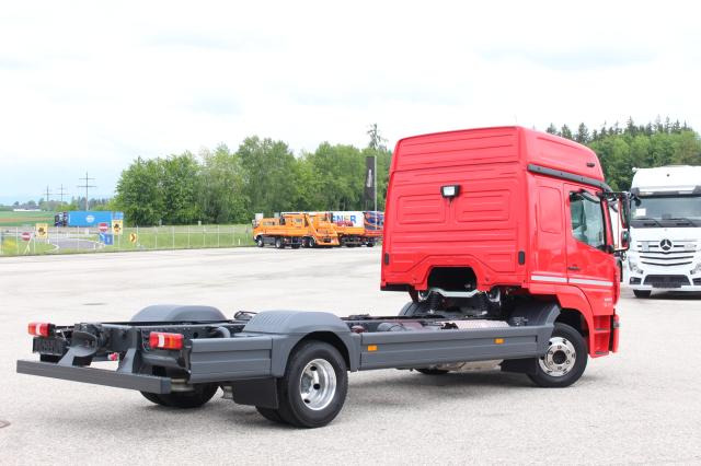 Mercedes-Benz Atego 1223 L nR - Камион со кабинска шасија: слика 4 Mercedes-Benz Atego 1223 L nR - Камион со кабинска шасија: слика 4