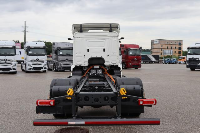 Камион со кабинска шасија Mercedes-Benz eActros 300 L: слика 6