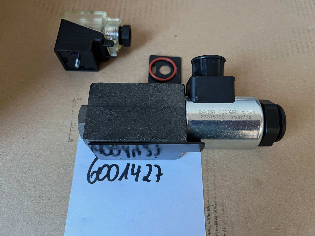 O&K Terex RH120 RH170 RH200 RH340 Valve 6001427 1467499 534-9304 Plate 6001750 4027321 535-2092 - Резервни делови за Багер: слика 1 O&K Terex RH120 RH170 RH200 RH340 Valve 6001427 1467499 534-9304 Plate 6001750 4027321 535-2092 - Резервни делови за Багер: слика 1