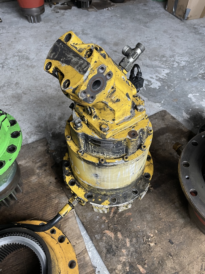 NEW HOLLAND Mh plus - Ротационен редуктор за Багер: слика 5 NEW HOLLAND Mh plus - Ротационен редуктор за Багер: слика 5