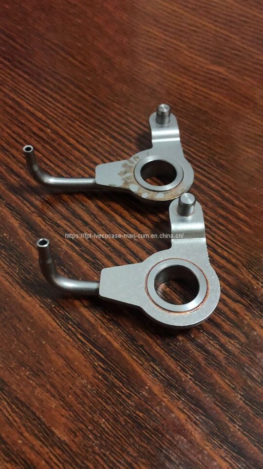 FPT IVECO CASE Cursor9Bus F2CFE612D*J231/F2CFE612A*J098 5802748674 OIL NOZZLE 504127000/504236099 - Мотор и делови за Автобус: слика 1 FPT IVECO CASE Cursor9Bus F2CFE612D*J231/F2CFE612A*J098 5802748674 OIL NOZZLE 504127000/504236099 - Мотор и делови за Автобус: слика 1