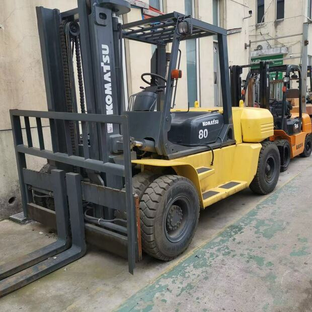 Вилушкар 2020 Komatsu FD80: слика 12