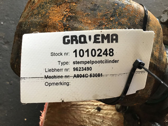 Liebherr A904C Li - Хидрауличен цилиндар: слика 2 Liebherr A904C Li - Хидрауличен цилиндар: слика 2