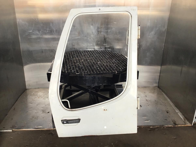 Liebherr Door Frame - Врата и делови: слика 1 Liebherr Door Frame - Врата и делови: слика 1