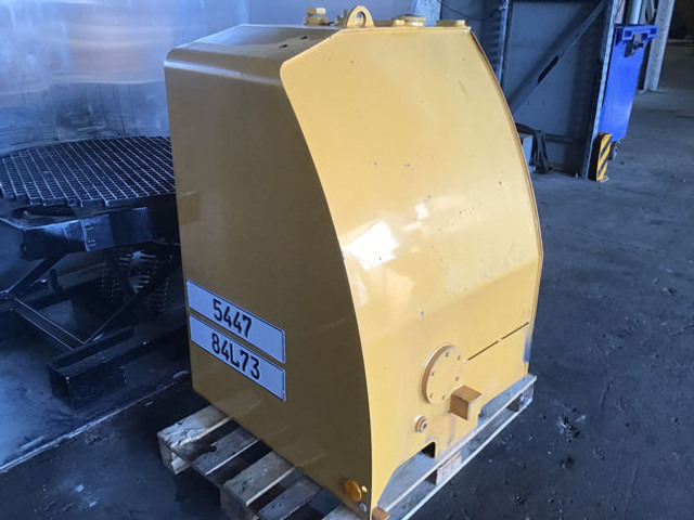 Резервоар за гориво Liebherr Fuel Tank: слика 1