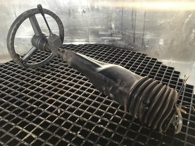 Liebherr - Управувачки столб: слика 2 Liebherr - Управувачки столб: слика 2