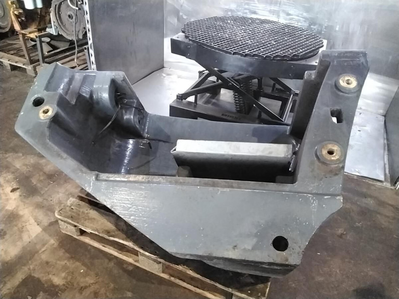 Liebherr - Противтежа за Градежна машина: слика 1 Liebherr - Противтежа за Градежна машина: слика 1