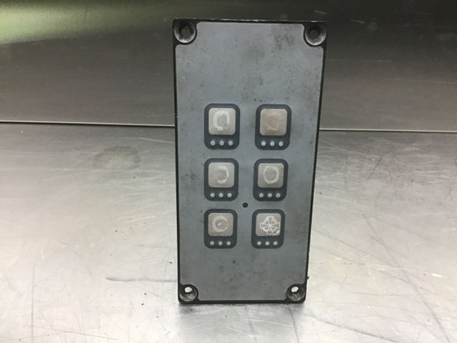 Liebherr Keyboard - Контролна табла: слика 1 Liebherr Keyboard - Контролна табла: слика 1