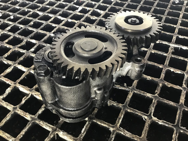 Liebherr Oil Pump - Пумпа за масло: слика 1 Liebherr Oil Pump - Пумпа за масло: слика 1