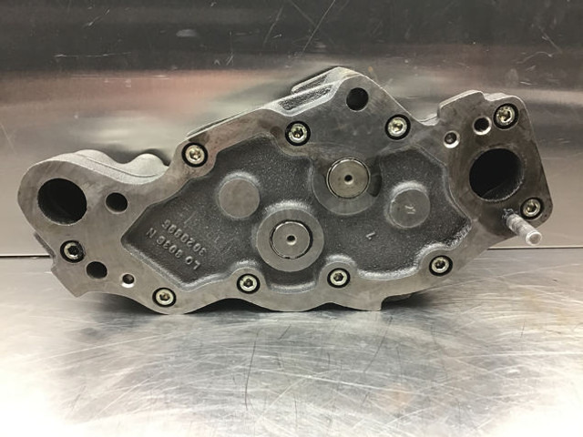 Liebherr Oil Pump - Пумпа за масло: слика 3 Liebherr Oil Pump - Пумпа за масло: слика 3