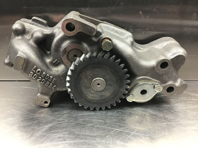 Liebherr Oil Pump - Пумпа за масло: слика 2 Liebherr Oil Pump - Пумпа за масло: слика 2