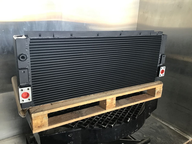 Нов Ладилник за масло Liebherr Oilcooler: слика 13 Нов Ладилник за масло Liebherr Oilcooler: слика 13
