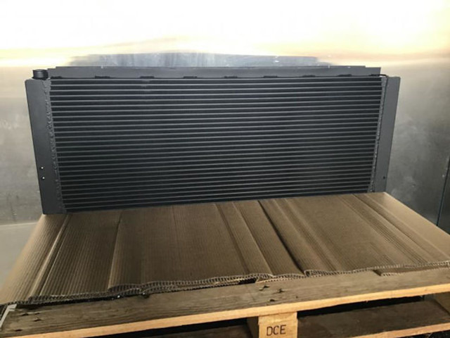 Нов Ладилник за масло Liebherr Oilcooler: слика 8 Нов Ладилник за масло Liebherr Oilcooler: слика 8