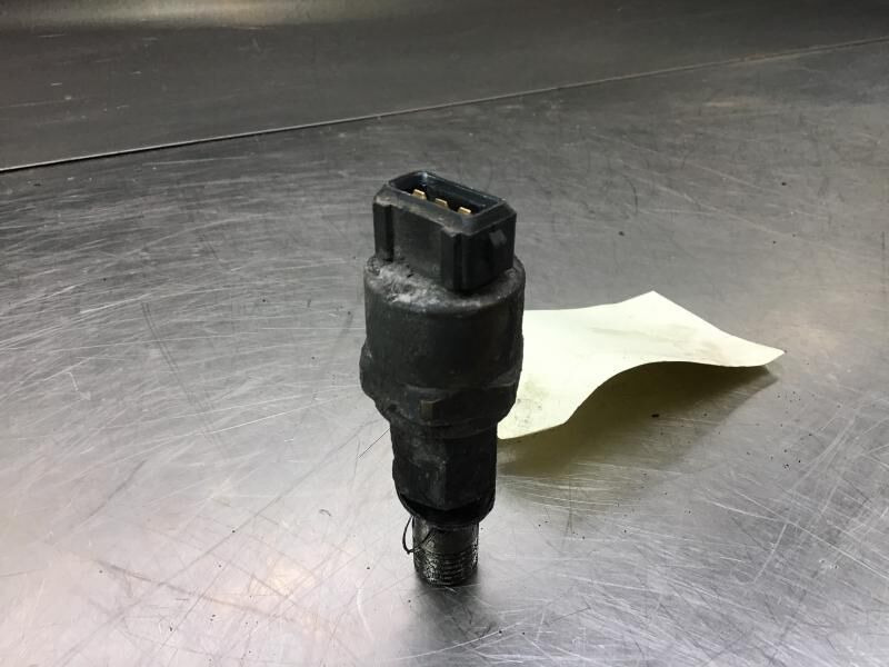 Liebherr Pressure Transmitter - Сензор: слика 2 Liebherr Pressure Transmitter - Сензор: слика 2