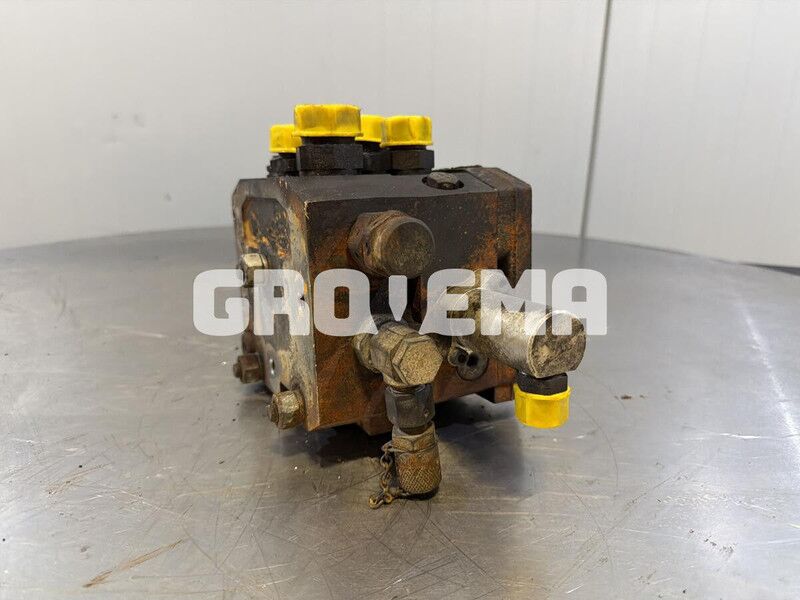 Liebherr R922 / R926 K-LC / R946 LC / R946 LC-V / R946 NLC / R922 Li / R922 LC / R922 ENGINE LIEBHERR / R926 LC / R920 / R920 LC / R920 N - Хидраулика: слика 3 Liebherr R922 / R926 K-LC / R946 LC / R946 LC-V / R946 NLC / R922 Li / R922 LC / R922 ENGINE LIEBHERR / R926 LC / R920 / R920 LC / R920 N - Хидраулика: слика 3