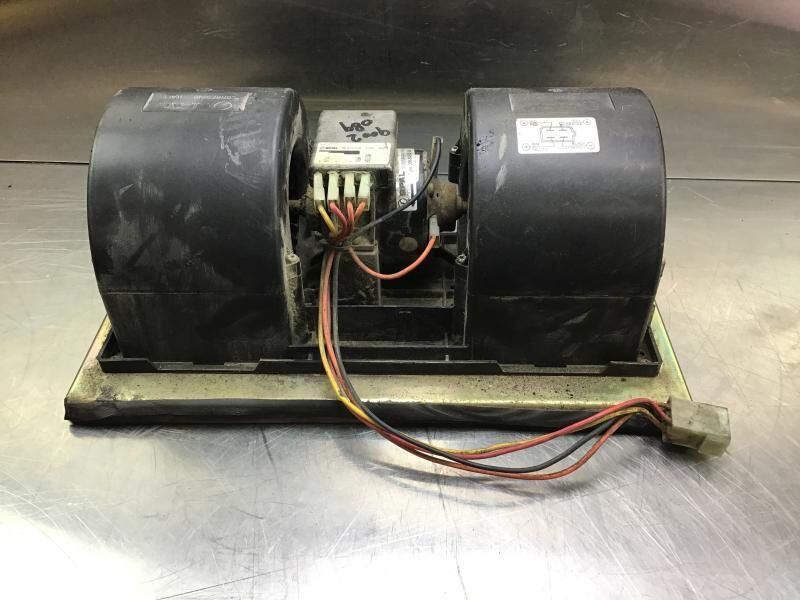 Liebherr R946 LC / R946 NLC / R956 / R976 / R926 LC / R920 / R920 LC - Вентилатор за парно: слика 3 Liebherr R946 LC / R946 NLC / R956 / R976 / R926 LC / R920 / R920 LC - Вентилатор за парно: слика 3