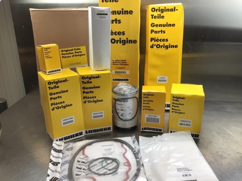 Liebherr Service Kit 1000 hours R906/R916/R926 - Филтер за гориво: слика 1 Liebherr Service Kit 1000 hours R906/R916/R926 - Филтер за гориво: слика 1