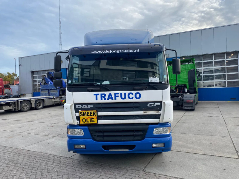 DAF CF 75.310 / Manual / Euro 3 - Камион со кабинска шасија: слика 2 DAF CF 75.310 / Manual / Euro 3 - Камион со кабинска шасија: слика 2