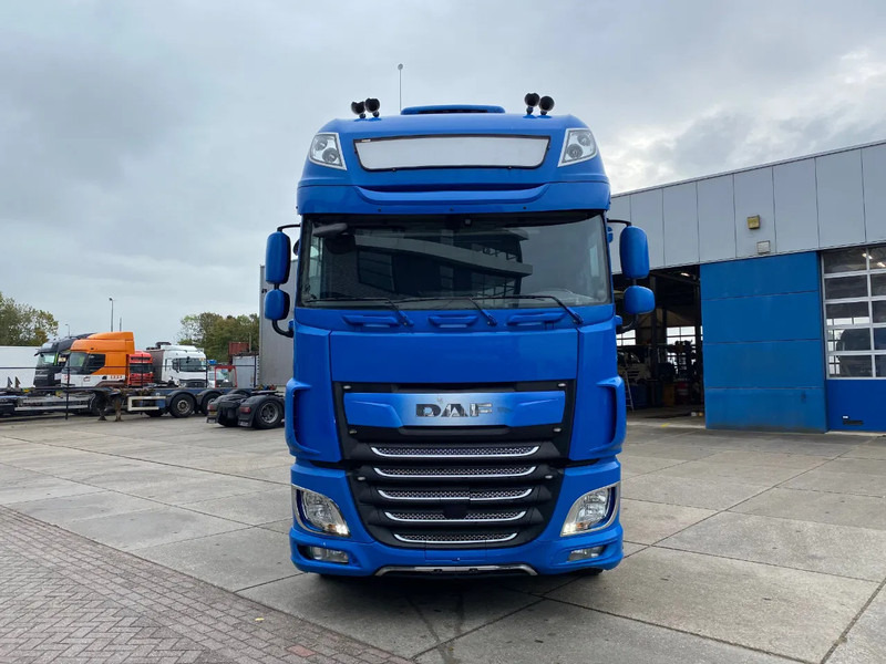 DAF XF 106.480 SSC / Full spoilers / Retarder / Stand Airco / Hydraulic - Камион влекач: слика 2 DAF XF 106.480 SSC / Full spoilers / Retarder / Stand Airco / Hydraulic - Камион влекач: слика 2