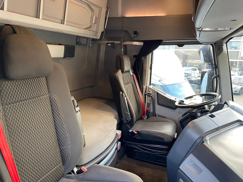 Камион влекач Renault T HIGH 520 DTI 13 / 2x Tank / Full spoilers / Stand Airco: слика 11