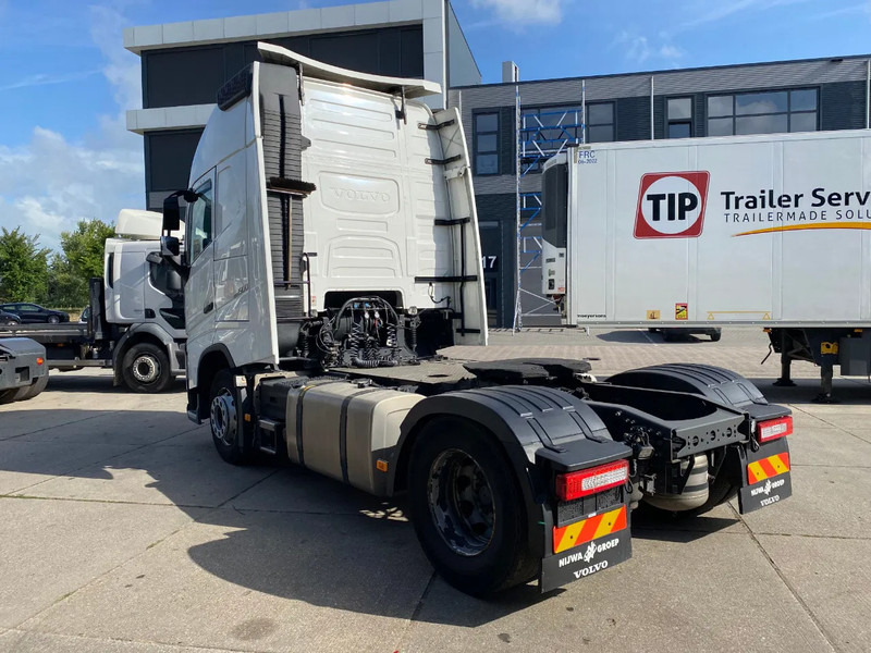 Volvo FH 13.500 Globetrotter XL / I-Park Cool / 2x Tank / Euro 6D - Камион влекач: слика 4 Volvo FH 13.500 Globetrotter XL / I-Park Cool / 2x Tank / Euro 6D - Камион влекач: слика 4