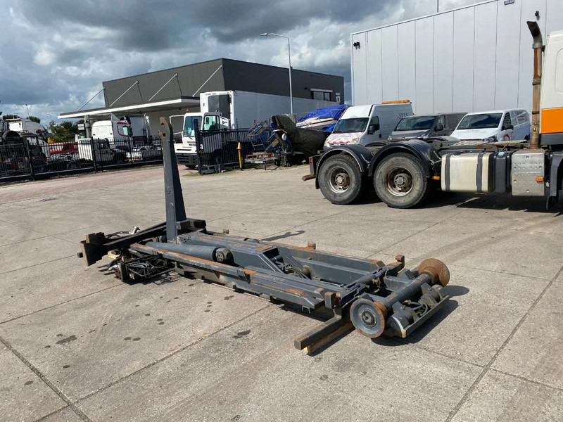 Камион влекач Volvo FM 440 6x4 / Hooklift and Tractor / Hub Reduction: слика 14 Камион влекач Volvo FM 440 6x4 / Hooklift and Tractor / Hub Reduction: слика 14