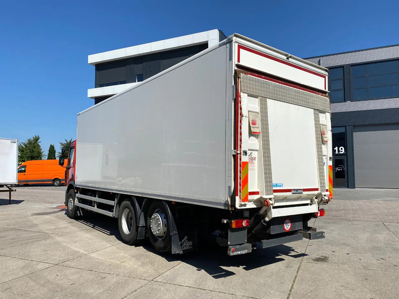 Renault D Wide 320 DTI 8 / Closed box / Euro 6 / Dhollandia - Камион сандучар: слика 4 Renault D Wide 320 DTI 8 / Closed box / Euro 6 / Dhollandia - Камион сандучар: слика 4