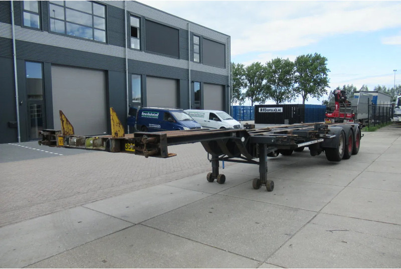 Renders Container Chassis / Extendable on rear / BPW + drum - Транспортер на контејнер/ Полуприколка со променливо тело: слика 3 Renders Container Chassis / Extendable on rear / BPW + drum - Транспортер на контејнер/ Полуприколка со променливо тело: слика 3