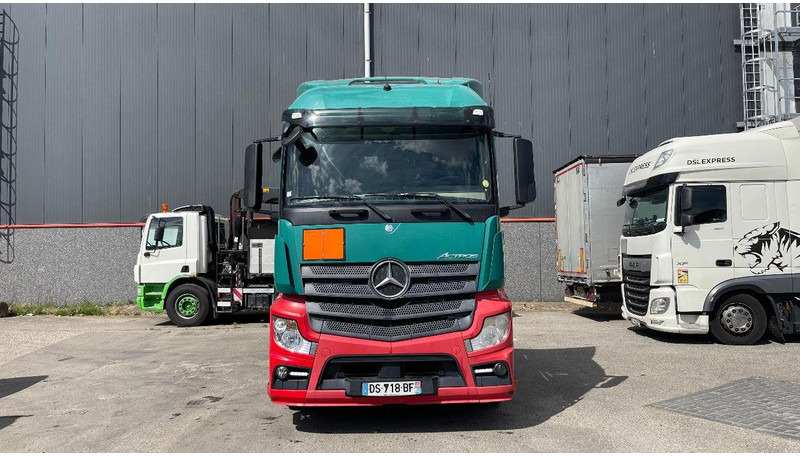 Mercedes-Benz Actros 1845 RETARDER - Камион влекач: слика 2 Mercedes-Benz Actros 1845 RETARDER - Камион влекач: слика 2