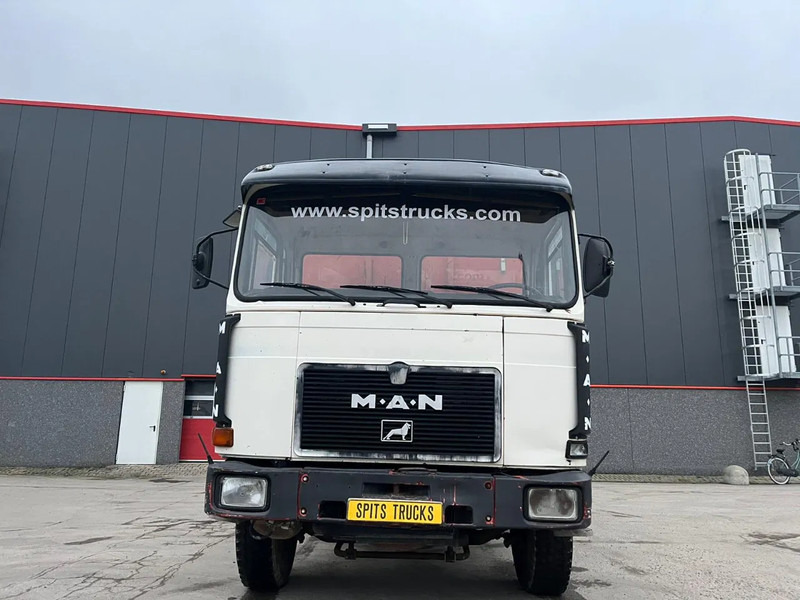 MAN 26.321 Manual + FULL STEEL 6x4) - Камион со платформа: слика 2 MAN 26.321 Manual + FULL STEEL 6x4) - Камион со платформа: слика 2