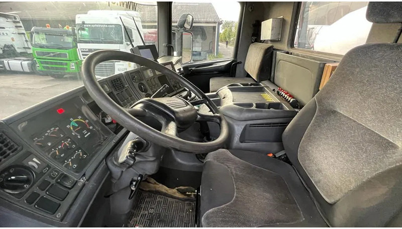 Транспортер на контејнер/ Камион со променливо тело Scania P114-380 Manual + FULL STEEL+ Retarder: слика 8